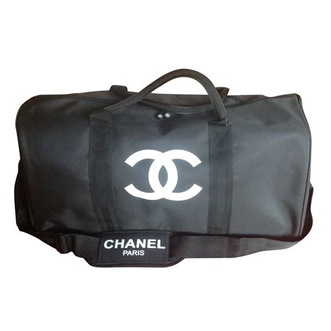 chanel gift vip bag|Chanel gifts under 200.